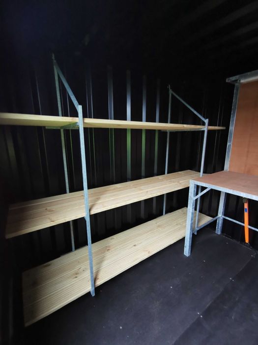 kontener narzędziowy, kontener, kontener z elektryką i regałem