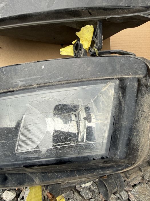 Фара противотуманная туманки Golf 7