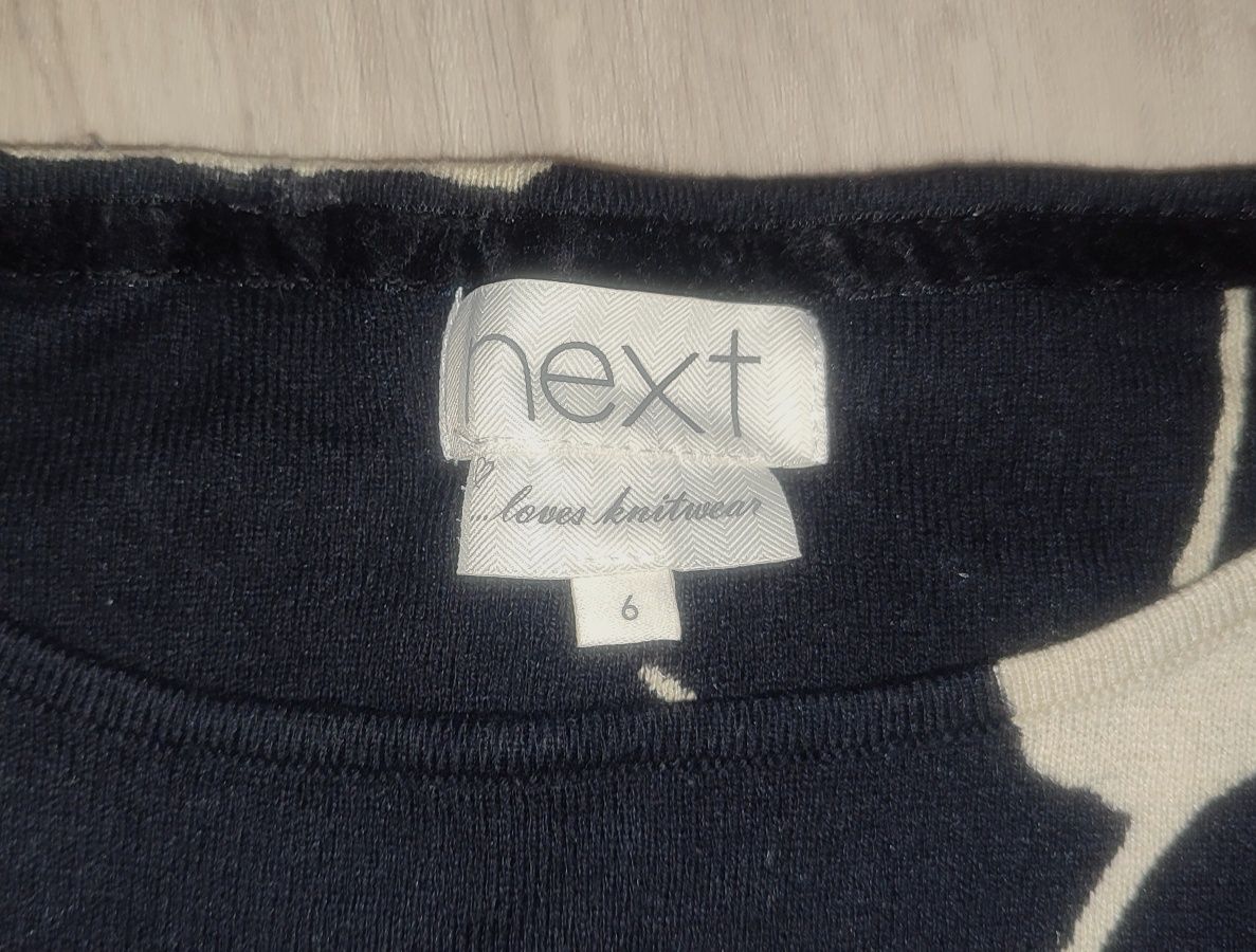 Sweter Next r. 6 / XS tulipany czarny