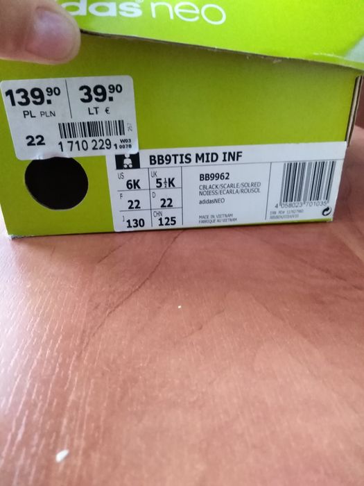 Adidasy adidas r. 22