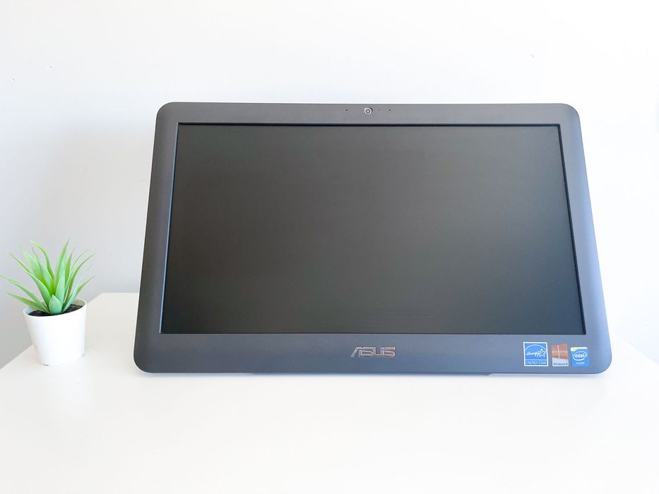 Asus All in One c/ carregador (como novo)