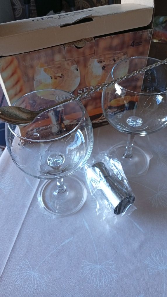 Copos Gin novos com acessórios