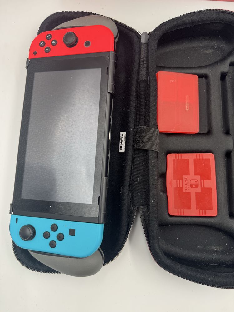 Nintendo Switch V2 + Pokrowiec Gwarancja