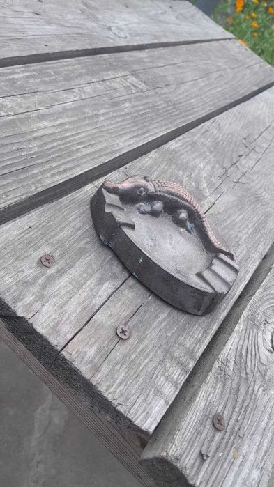 Попільничка, пепельница