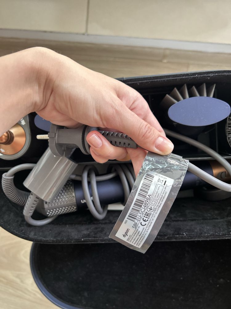 Dyson Airwrap Styler — stan idealny, kupiony maj 2023