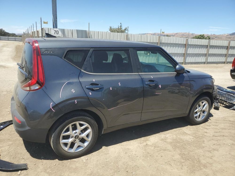 2022 Kia Soul LX ___