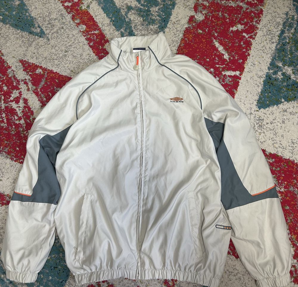 Вітровка від Umbro