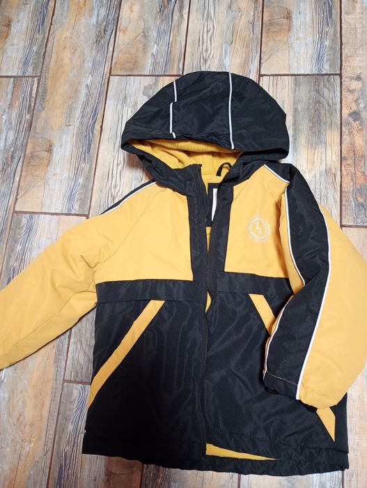 Зимова куртка на 110 ріст