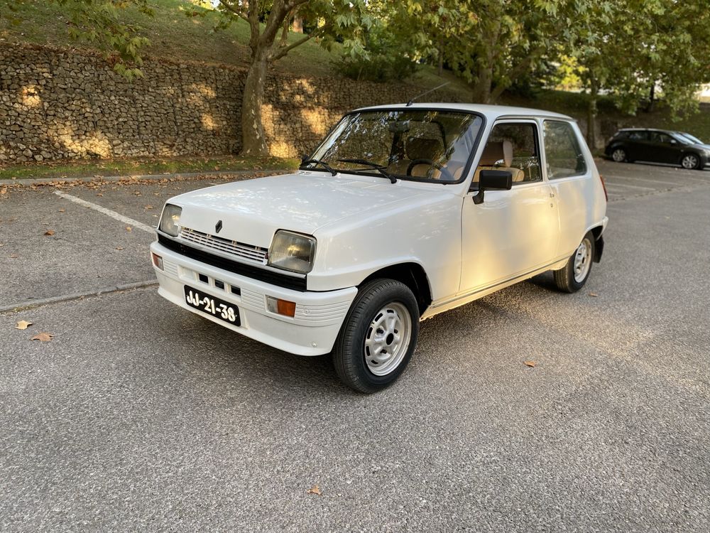 Renault 5 tl revisao total feita inspecao valida ate dezembro 2026