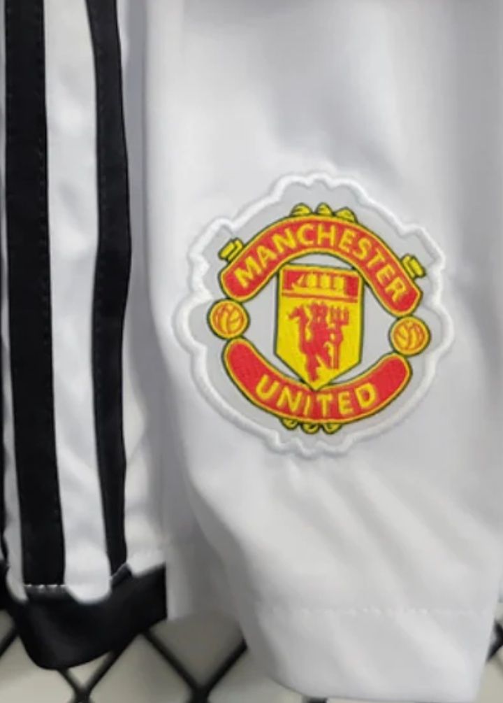 Camisola Manchester United criança 12-13 anos