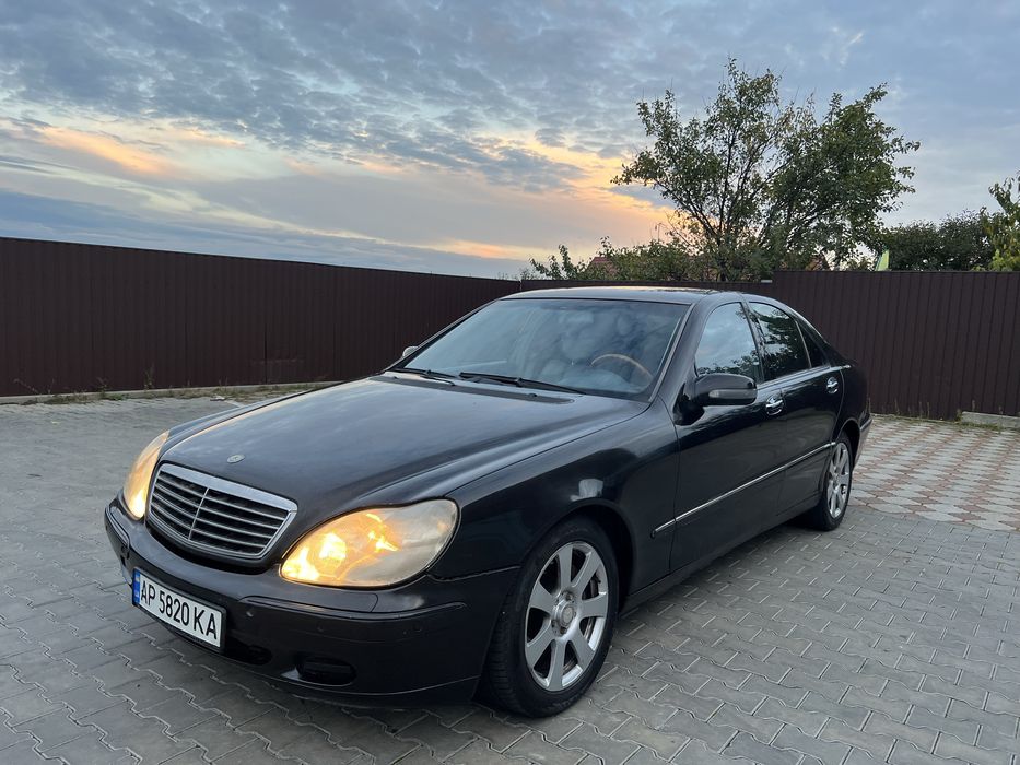 Mercedes S-class W220