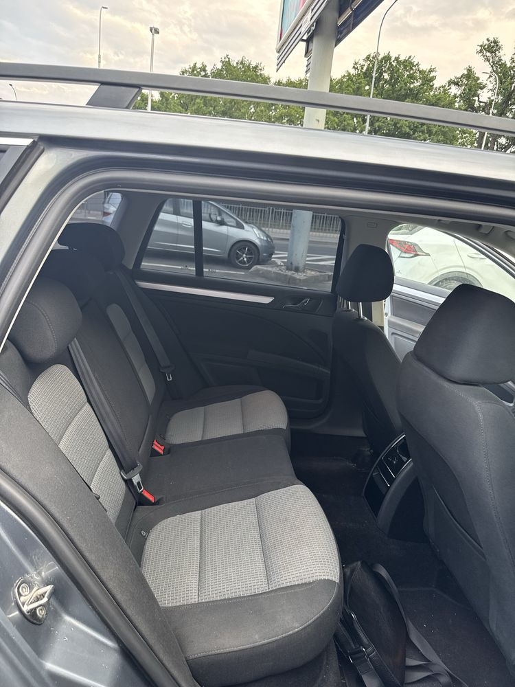 Skoda superb 2 2012rok hak