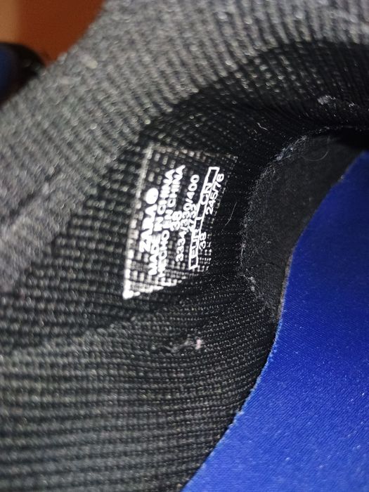 Продам кросівки Zara