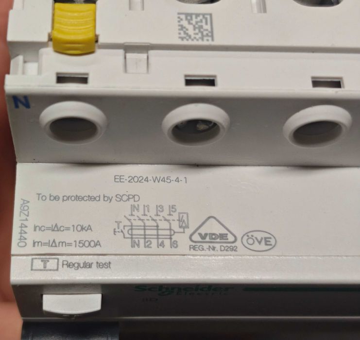 Wyłącznik różnicowo-prądowy, Schneider 4p 40A 300mA NOWY Poznań