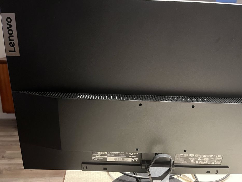 Monitor Lenovo 27”