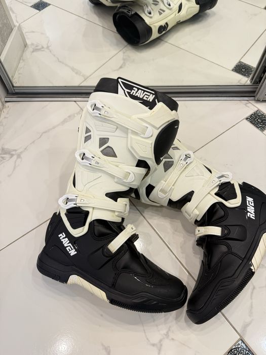 Мото боти raven champion mx