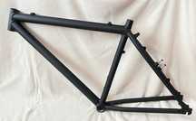 Quadro bicicleta alumínio CALOI roda 26'' preto mate