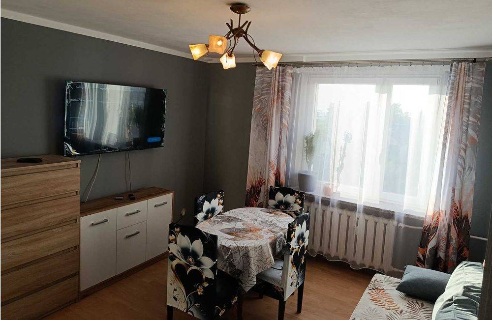 Świeże 2-pok. 44 m² z loggią i pełnym wyposażeniem – KOCHANOWSKIEGO