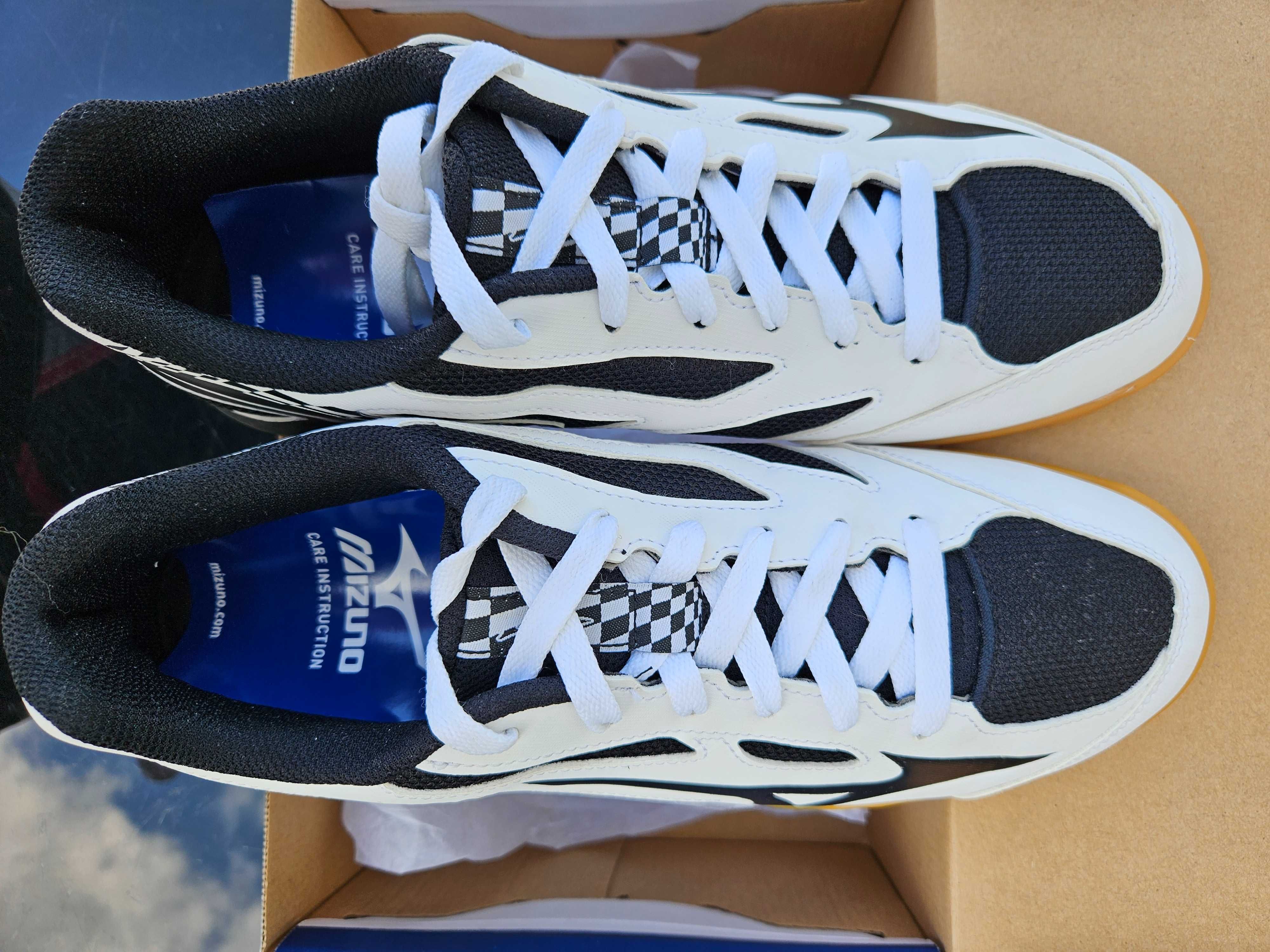 Nowe buty do tenisa stołowego MIZUNO CROSSMATCH SWORD, r.42,5 (27,5cm)
