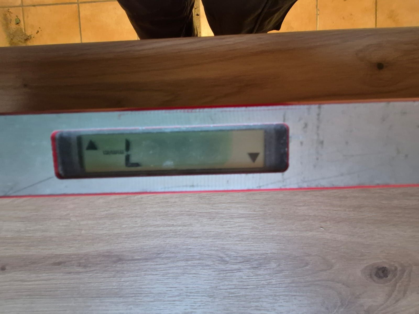Poziomica elektroniczna firmy  WÜRTH
