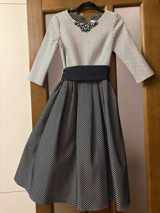 Жіноча сукня PHARDI