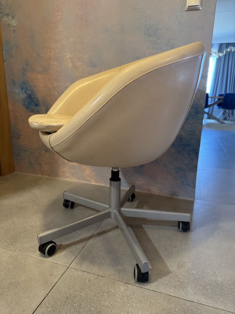 Fotel biurowy na kółkach Ikea