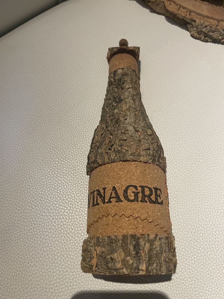 Galheteiro em madeira e cortiça novo