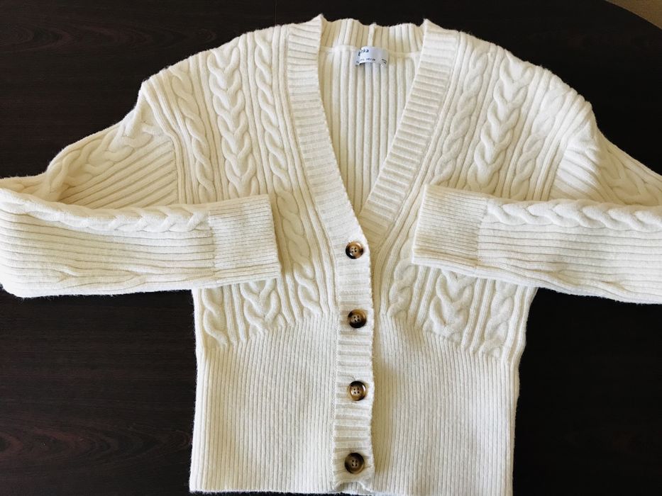 Брендовий дів розм L наш 46 Bershka кардіган кофта джемпер