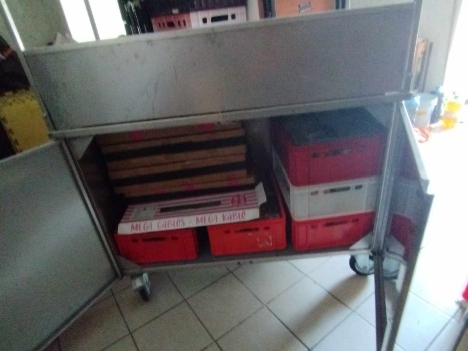 Wózek nierdzewny zamykany, wózek gastronomiczny, mega żele,żelki.