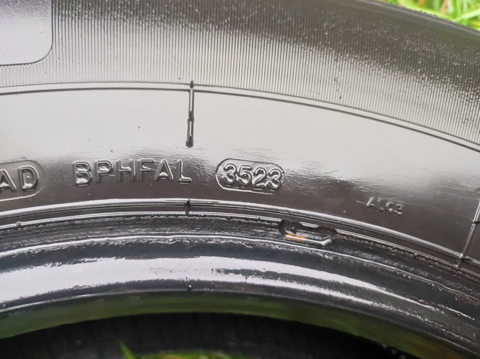 Opona All Season 235/65 R16C ładna 2023 roku