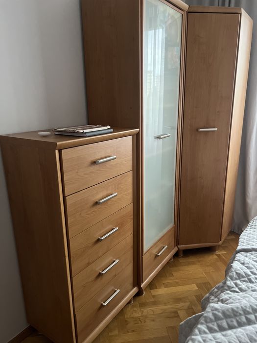 Zestaw Mebli firmy Black Red White