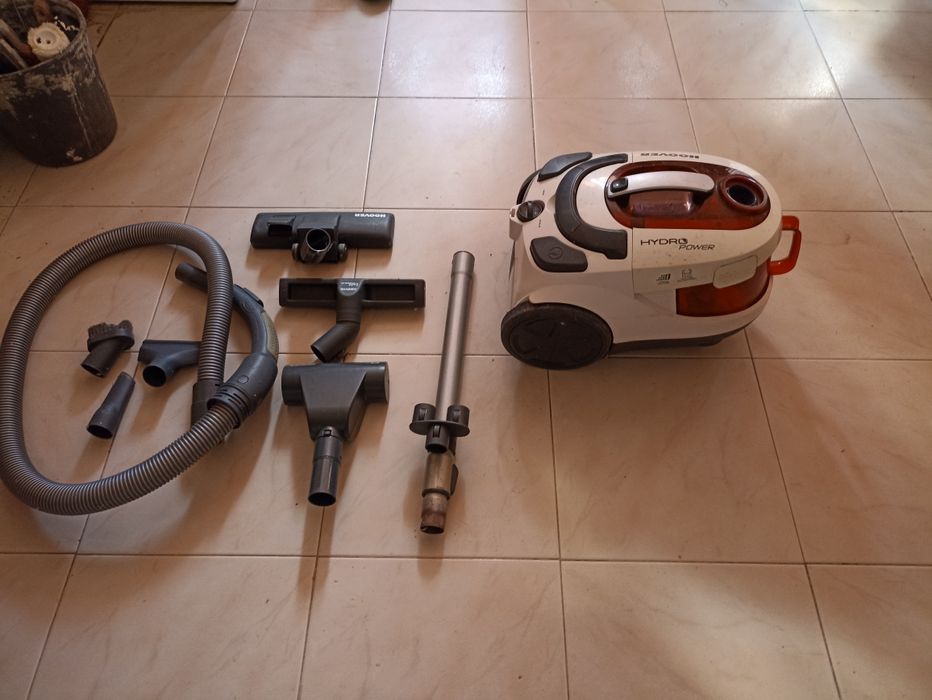 Vendo aspirador Hoover hydro power