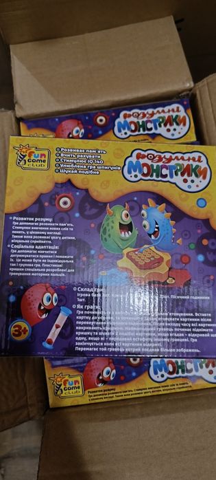 Гра  Розумні монстрики настільна гра 4FUN Game, кумедні сімейки Ludum