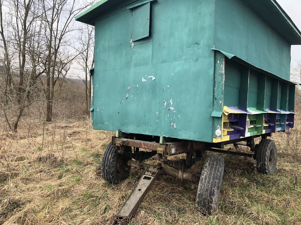 Бджолопавільйон для бджіл пасіка вулики прицеп для бджіл прицеп