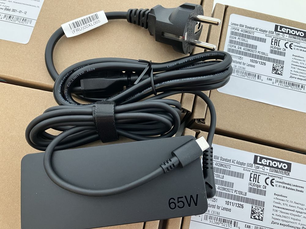 Блок питания живлення Lenovo 65W Standard AC (USB Type-C) (4X20M26272)