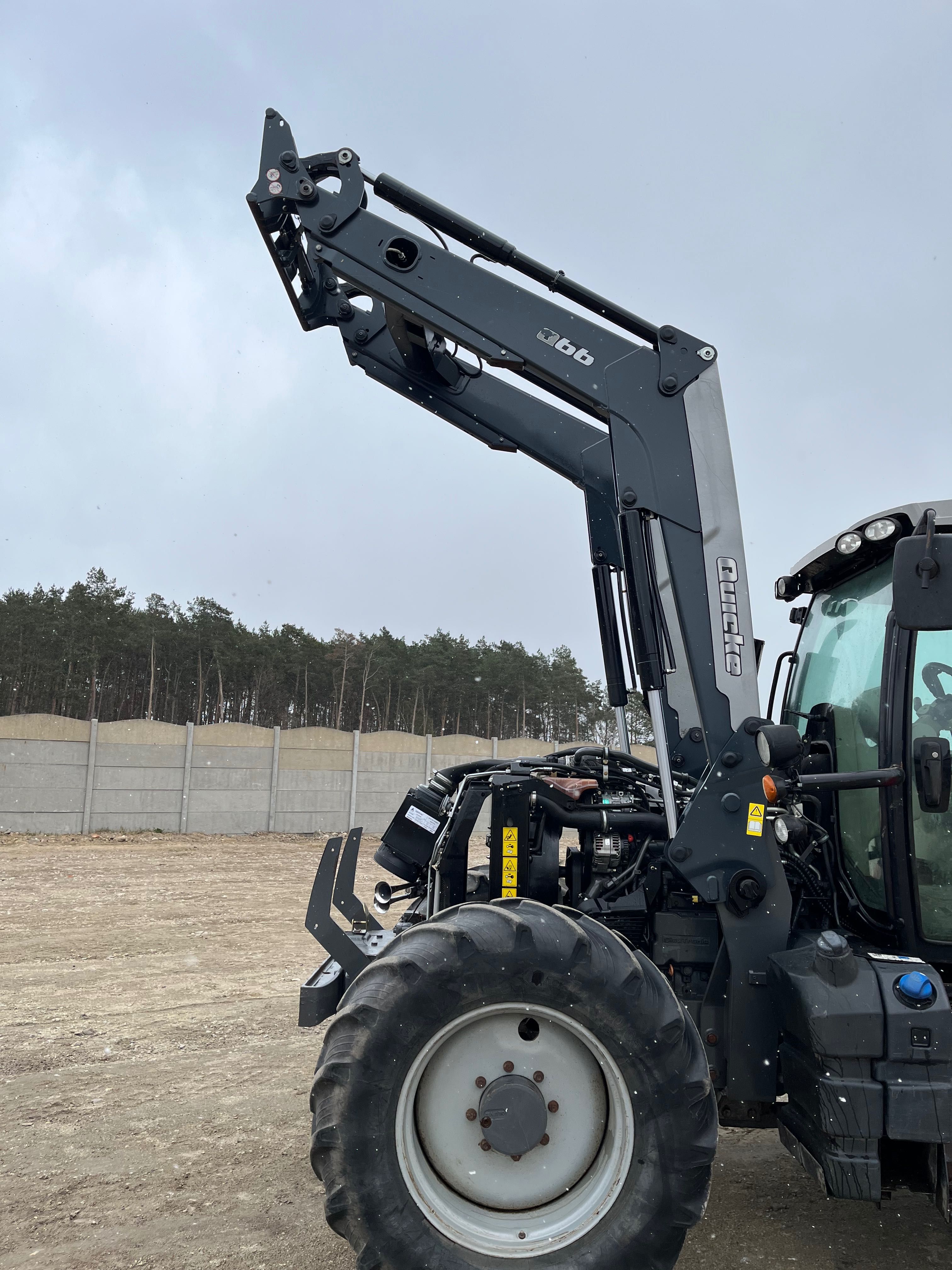 Ładowacz czołowy Quicke Q 66 massey ferguson