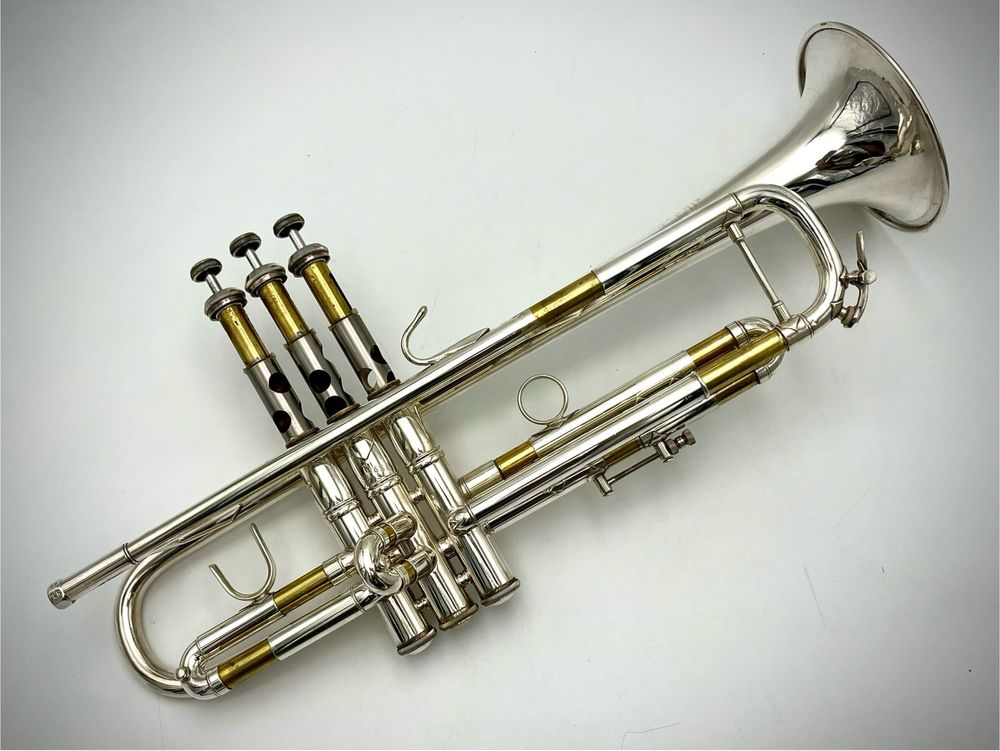Trąbka Vincent Bach Stradivarius LR 43