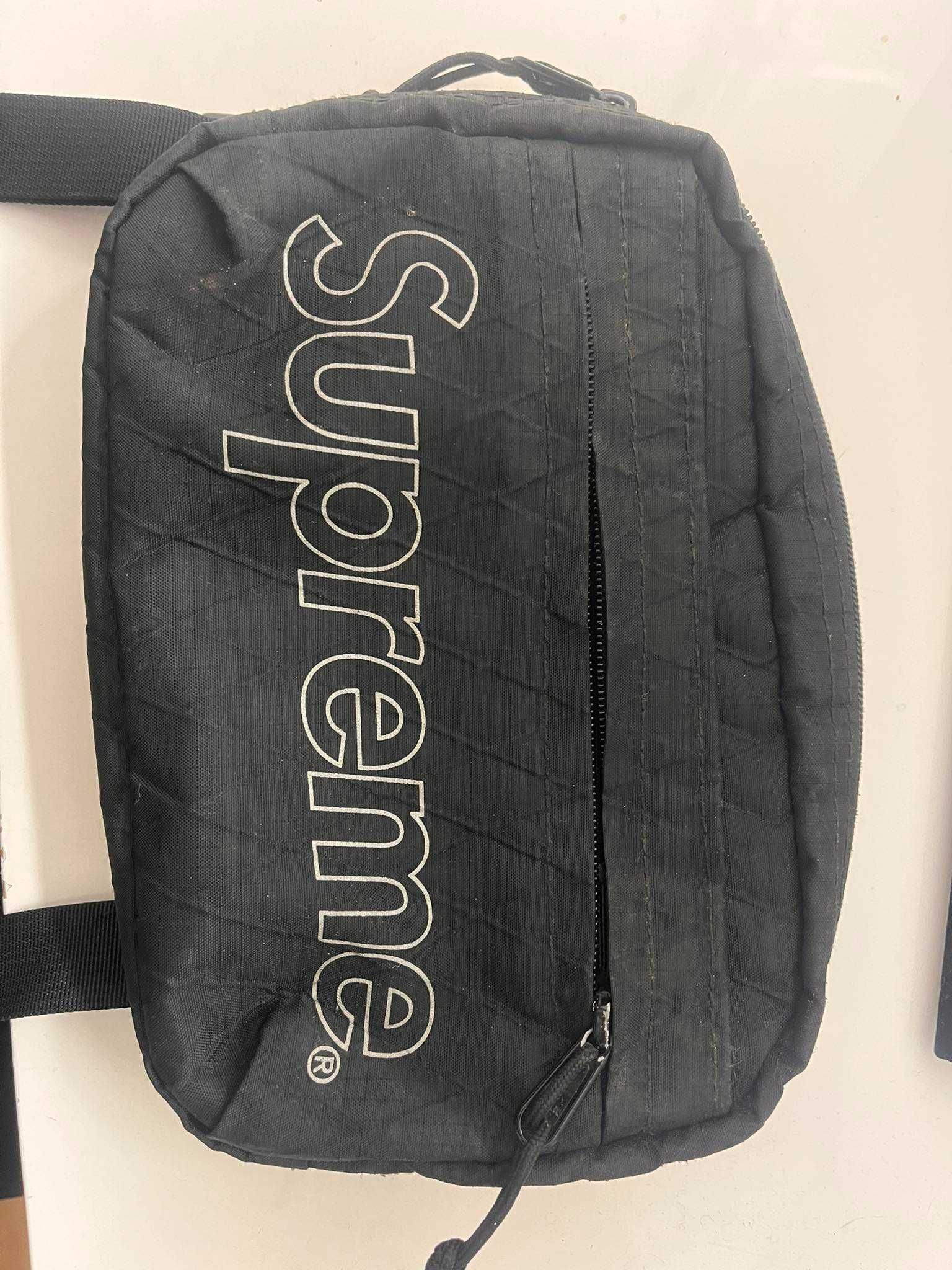 Supreme Shoulder bag ( chyba ss19 ) - Używany