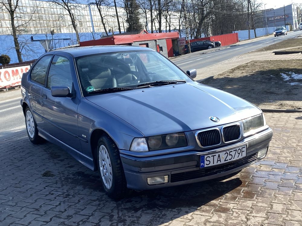 bmw e36 compact 1,6 AUTKOMAT skóra tempomat przeb 187 tyś zadbany