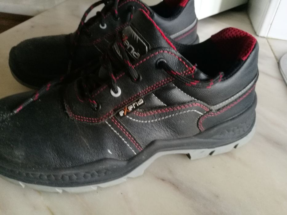 Sapato bota 42/43 de segurança no trabalho biqueira aço