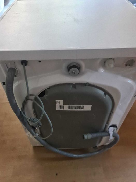 Máquina lavar roupa AEG LFR7394O4V