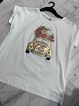 t-shirt autko z kwiatami