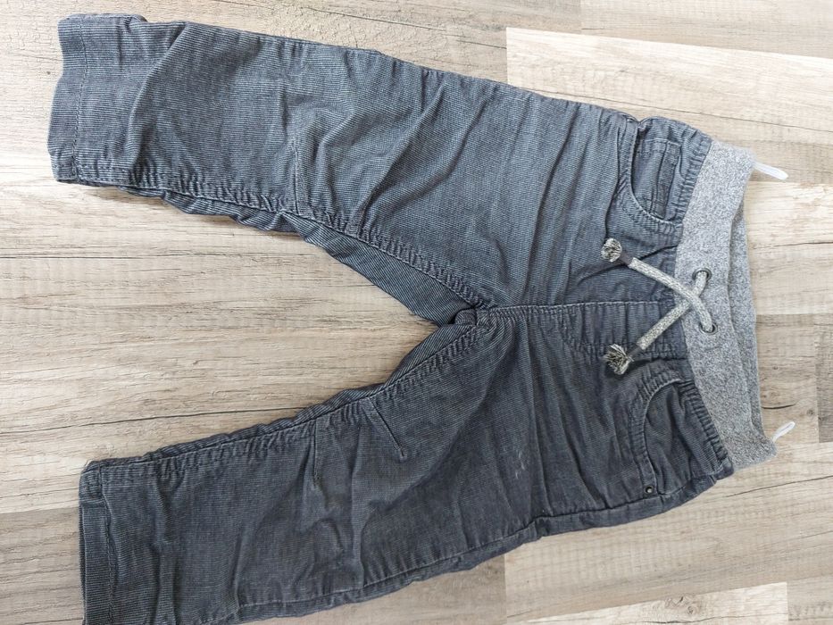 Spodnie sztruksy C&A 86