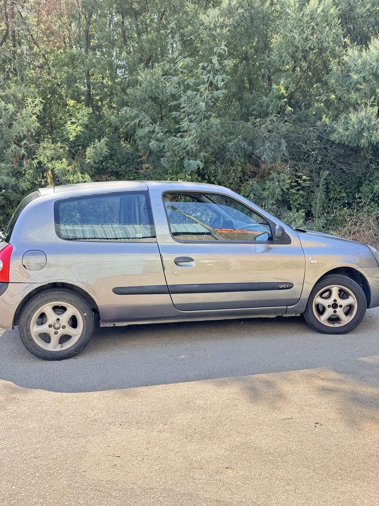 Renout Clio 1.5 DCI Comercial