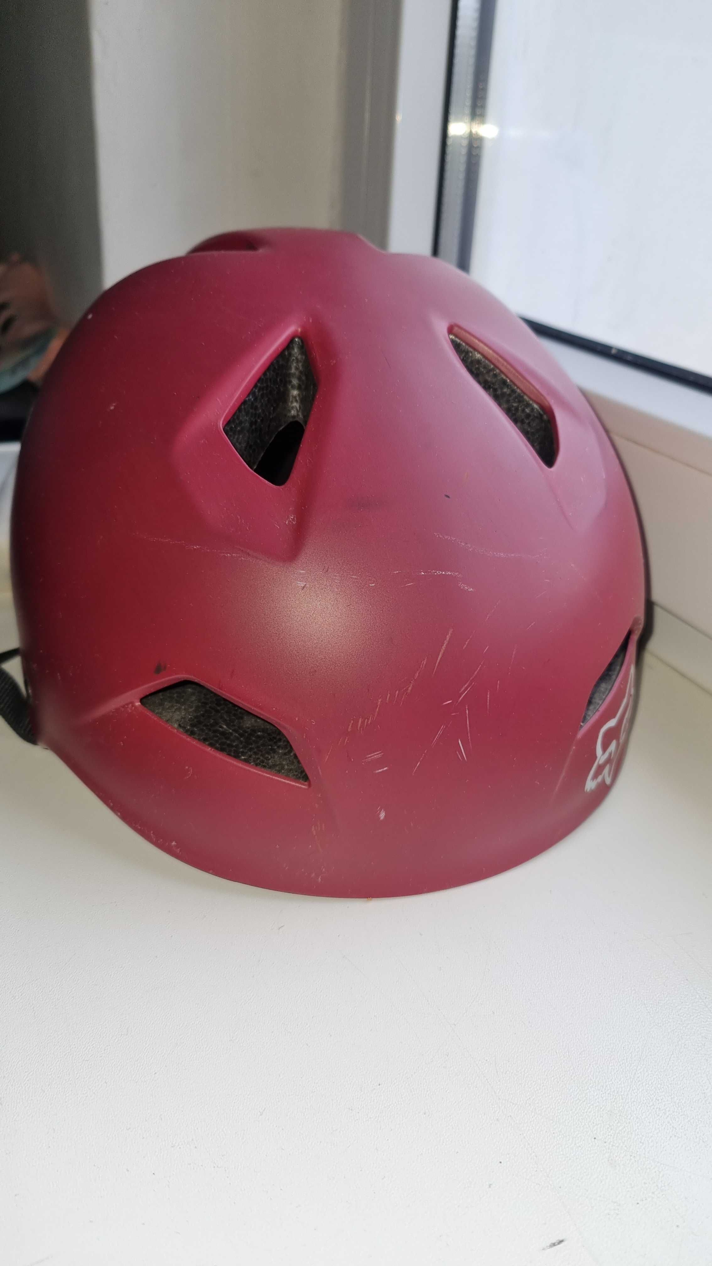 Kask orzech FOX flight sport rozmiar S (52-54 cm)