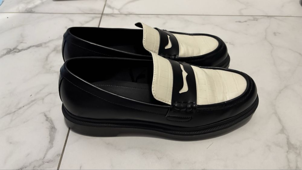 Чоловічі лофери bershka (41 розмір)