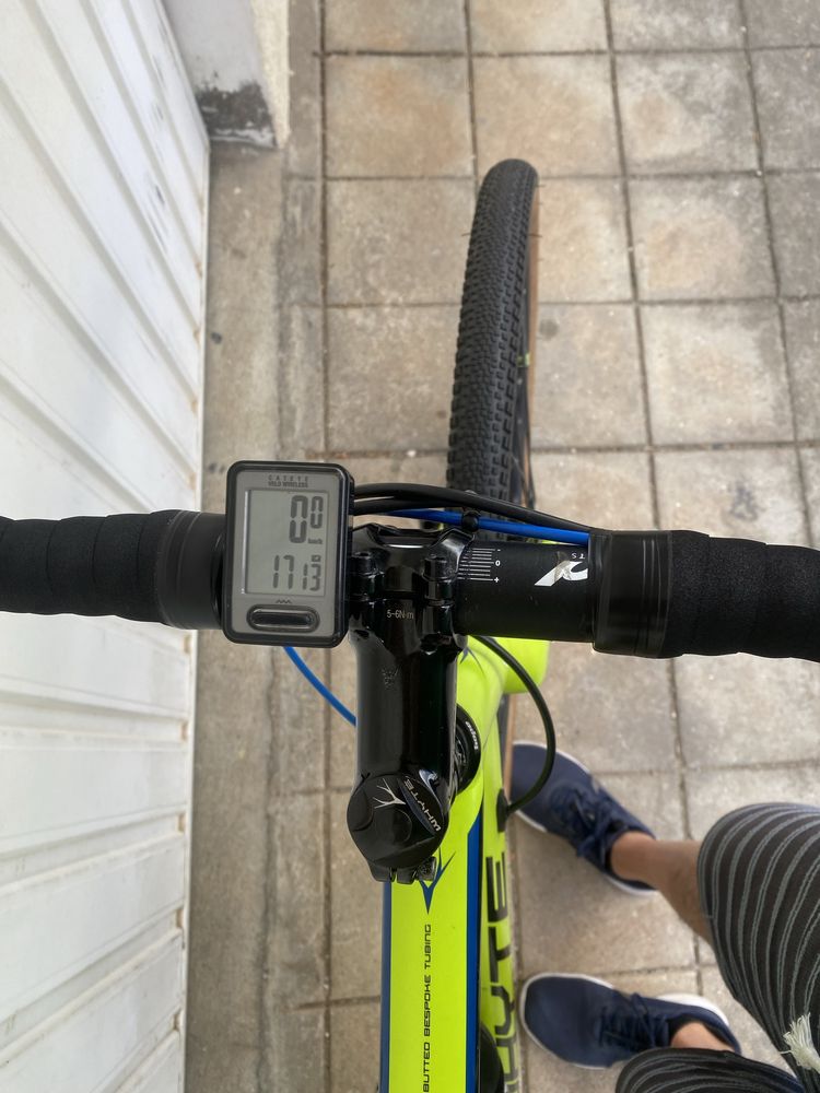 Bicicleta gravel WHYTE
