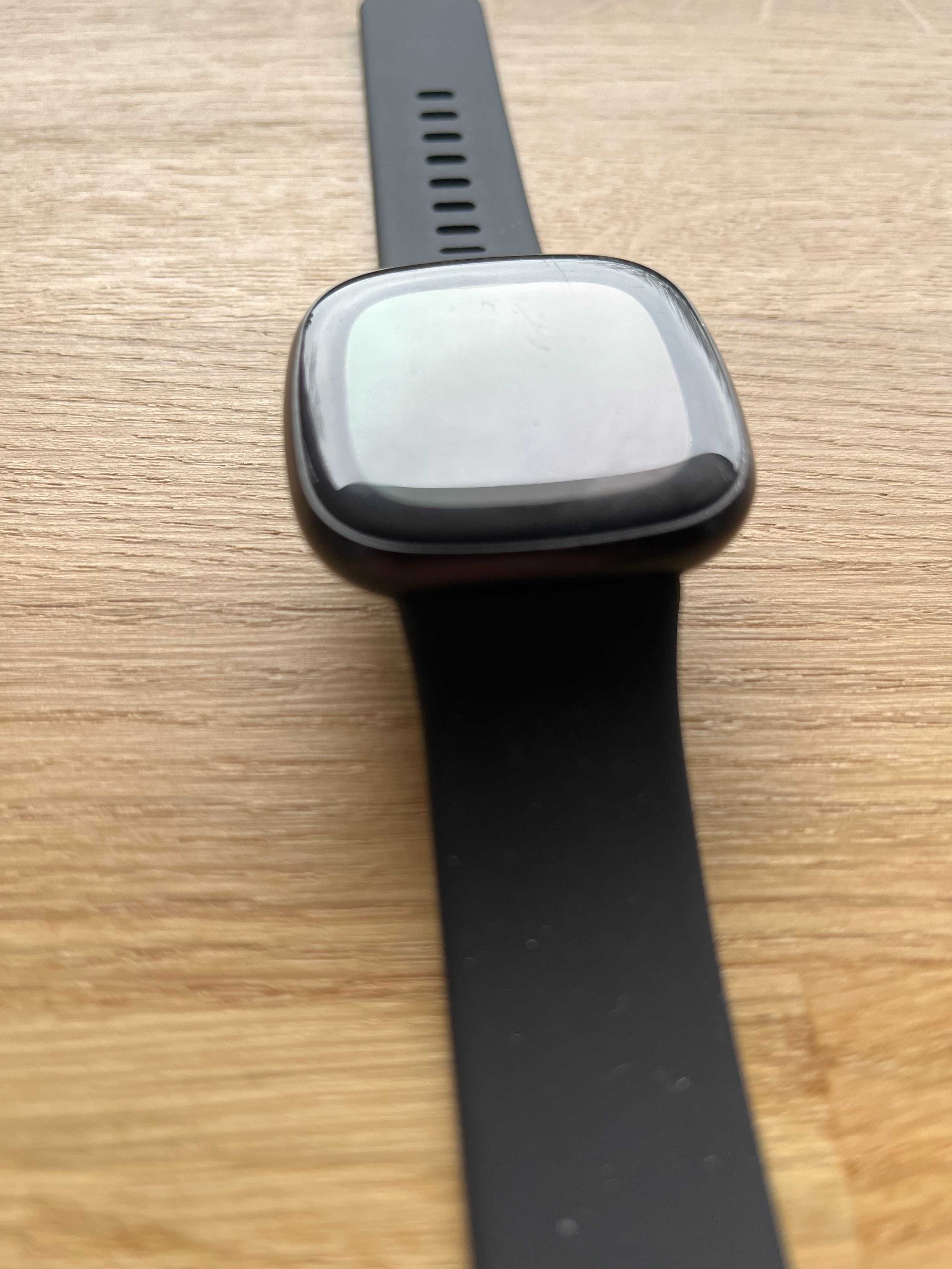 Fitbit Versa 3 GPS Nowe Paski