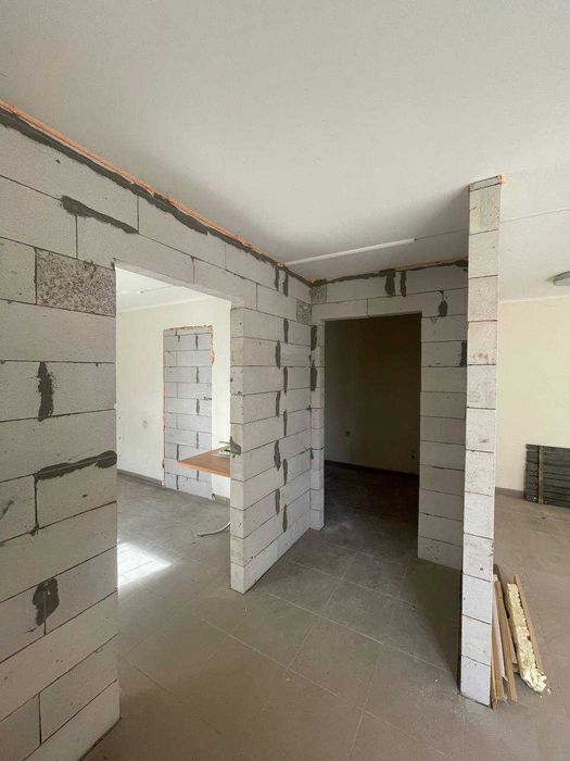 Продаж в Пустомитах 1кім квартири 50 м/кв