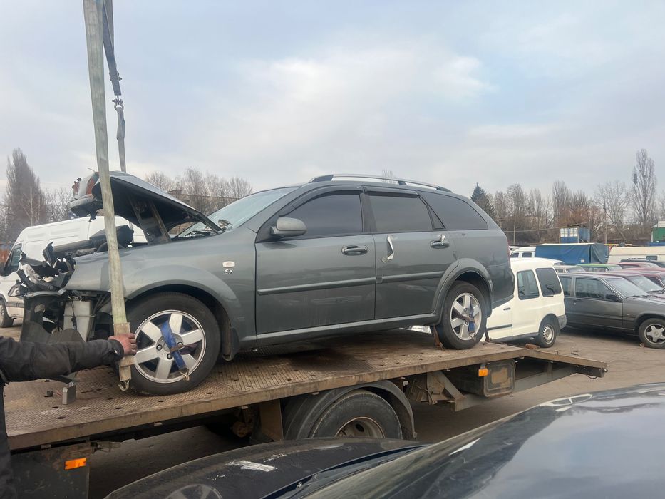 Разборка Chevrolet Lacetti  1.8 бензин 2012 год